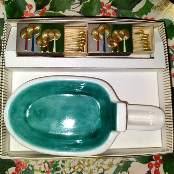 Vintage Matches and Dish Made in Italy - Picture 1 of 2